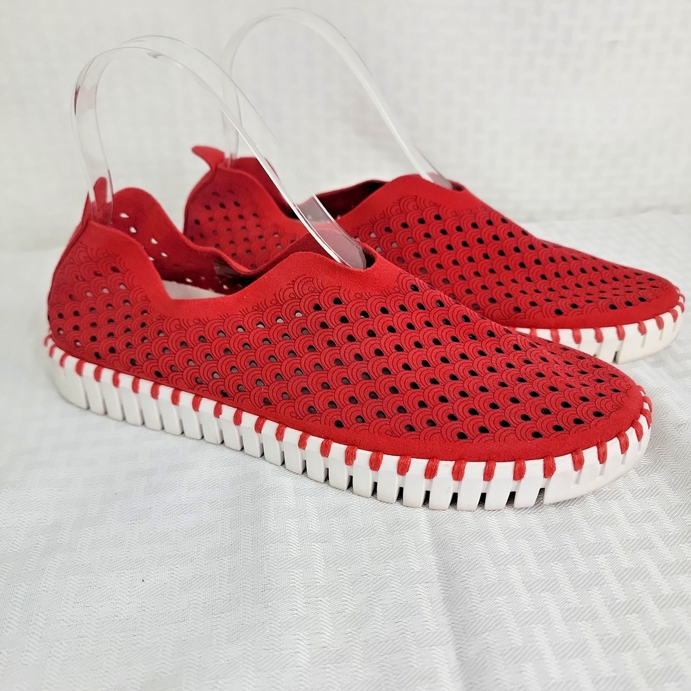 Ilse Jacobsen Tulip 139 Womens Slip On Shoes EU 39 US 8.5 Red Perforated Comfort